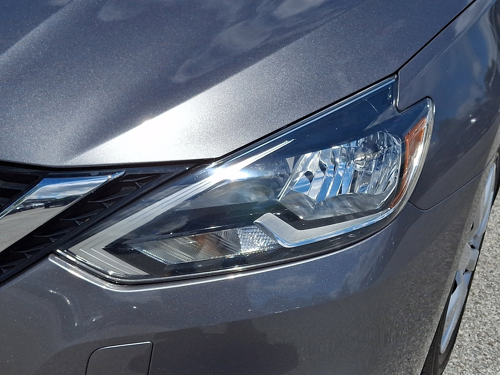 Used 2016 Nissan Sentra SV w/ Driver's Assist Package FWD image 10