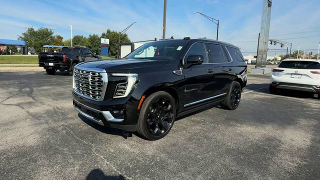 New 2026 GMC Yukon Denali w/ Denali Reserve Package AWD/4WD image 4