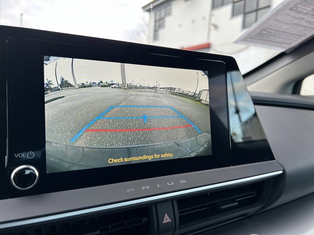 Certified 2025 Toyota Prius LE image 22