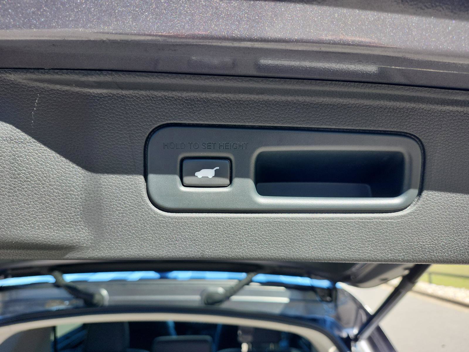 Used 2024 Honda Pilot EX-L image 10