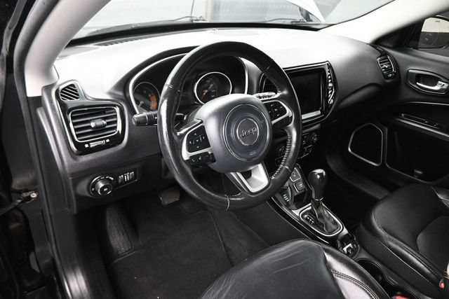 Used 2018 Jeep Compass Limited w/ Navigation Group AWD/4WD image 21