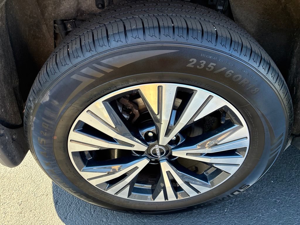 Certified 2023 Nissan Rogue SV AWD/4WD image 10
