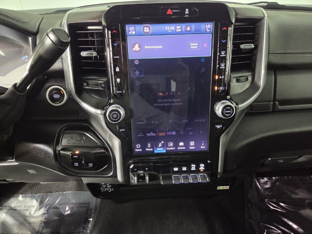 Used 2026 RAM 2500 Laramie AWD/4WD image 14