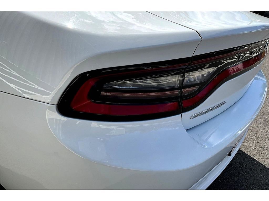 Used 2020 Dodge Charger SXT w/ Leather Interior Group RWD image 29