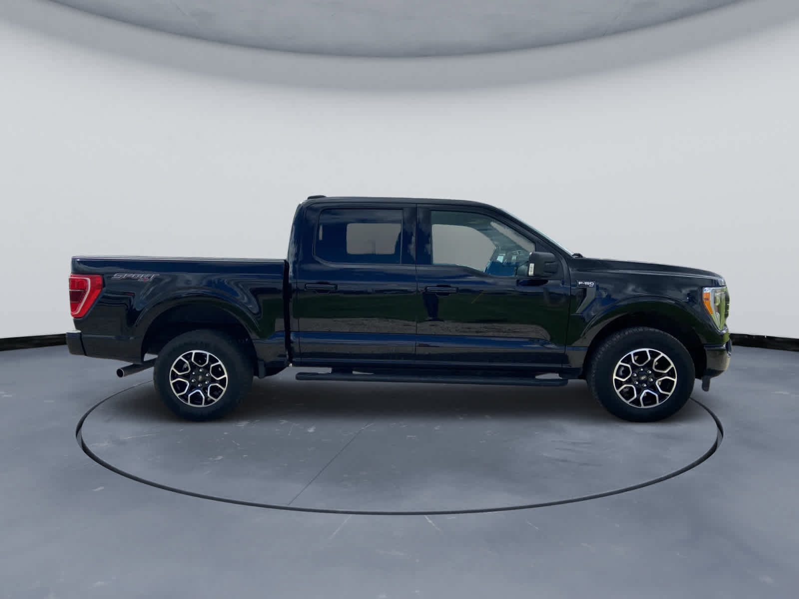 Used 2023 Ford F150 XLT w/ Equipment Group 302A High AWD/4WD image 5