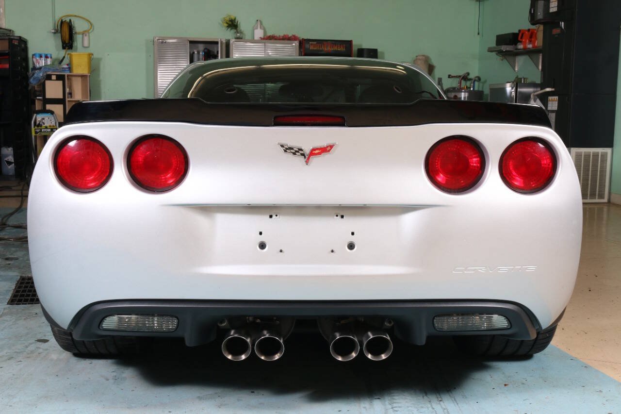 Used 2011 Chevrolet Corvette Grand Sport w/ Preferred Equipment Group RWD image 61