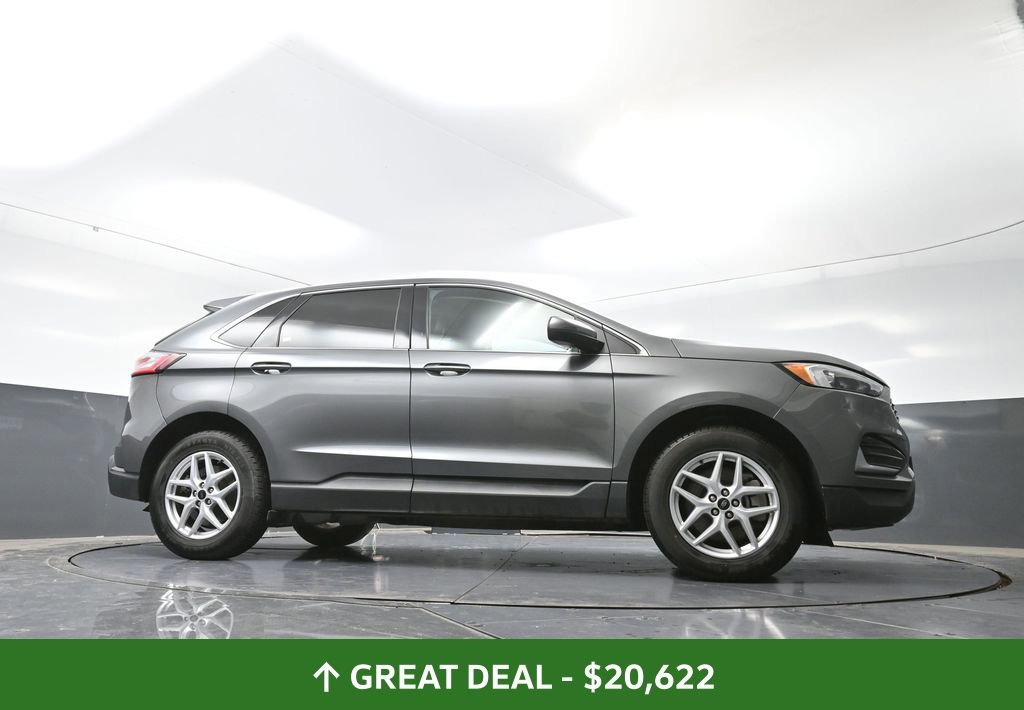 Used 2024 Ford Edge SEL image 54
