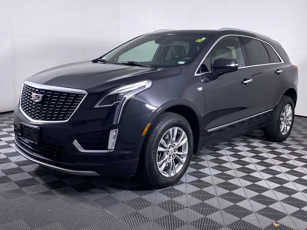 Certified 2020 Cadillac XT5 Premium Luxury FWD image 18