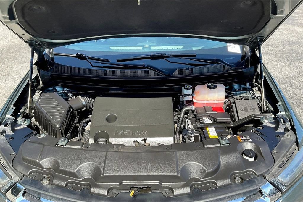 Used 2023 Chevrolet Traverse LT FWD image 34
