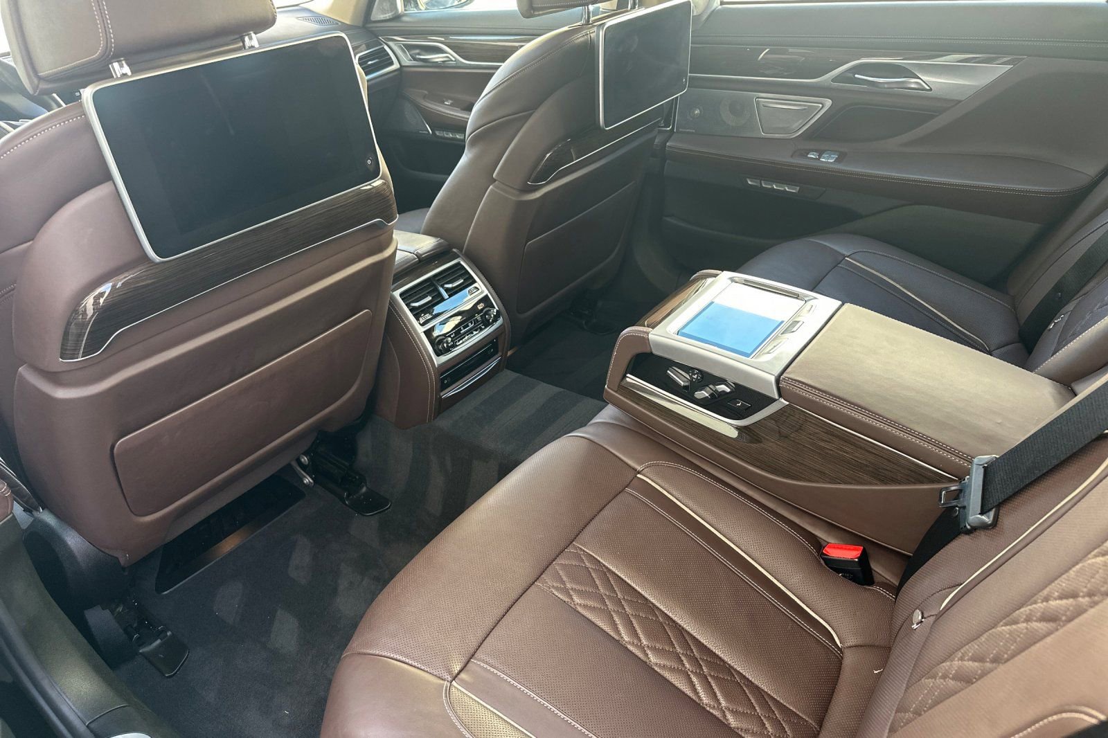 Used 2018 BMW 750i 750i image 34