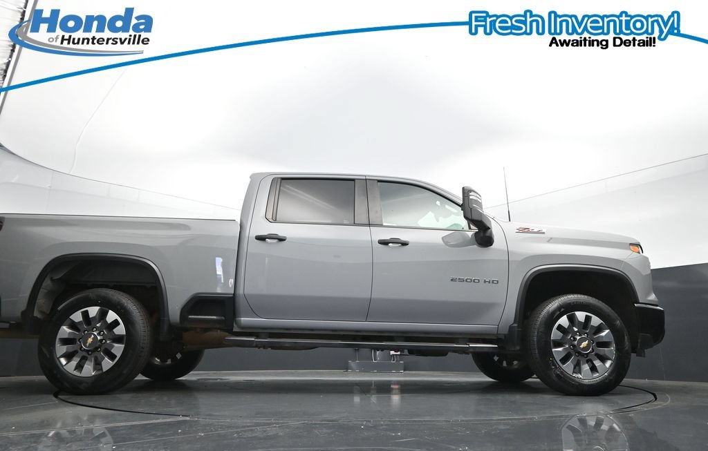 Used 2024 Chevrolet Silverado 2500 Custom w/ Custom Value Package AWD/4WD image 35