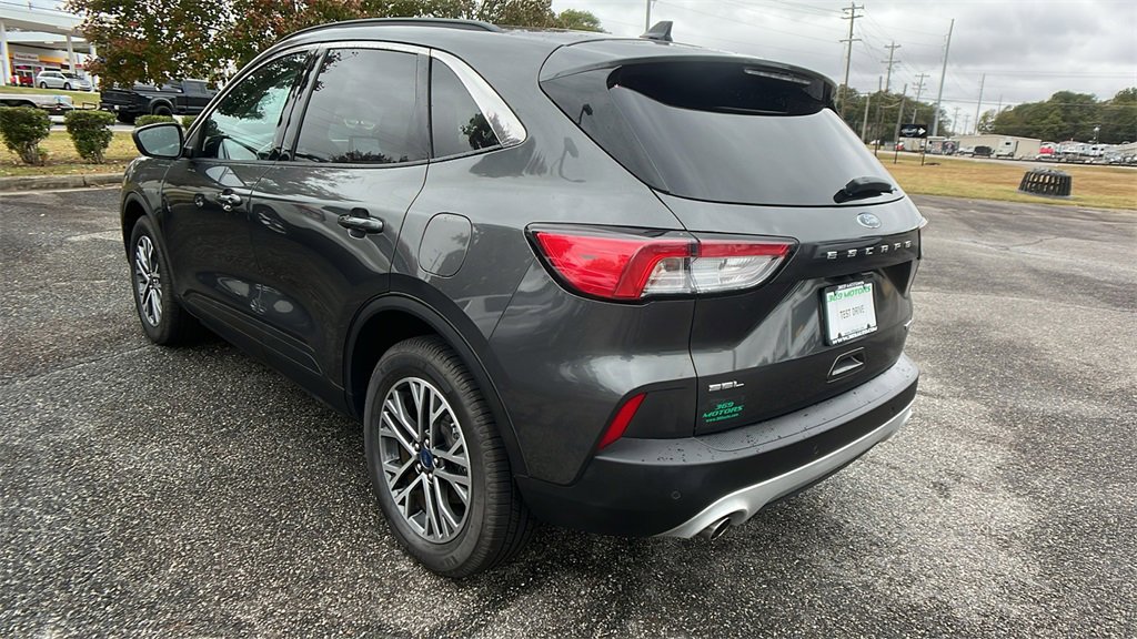 Used 2020 Ford Escape SEL image 7