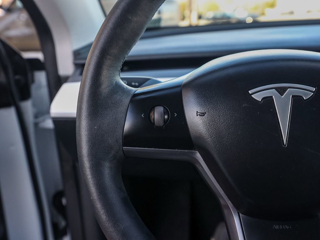 Used 2023 Tesla Model Y Long Range image 26