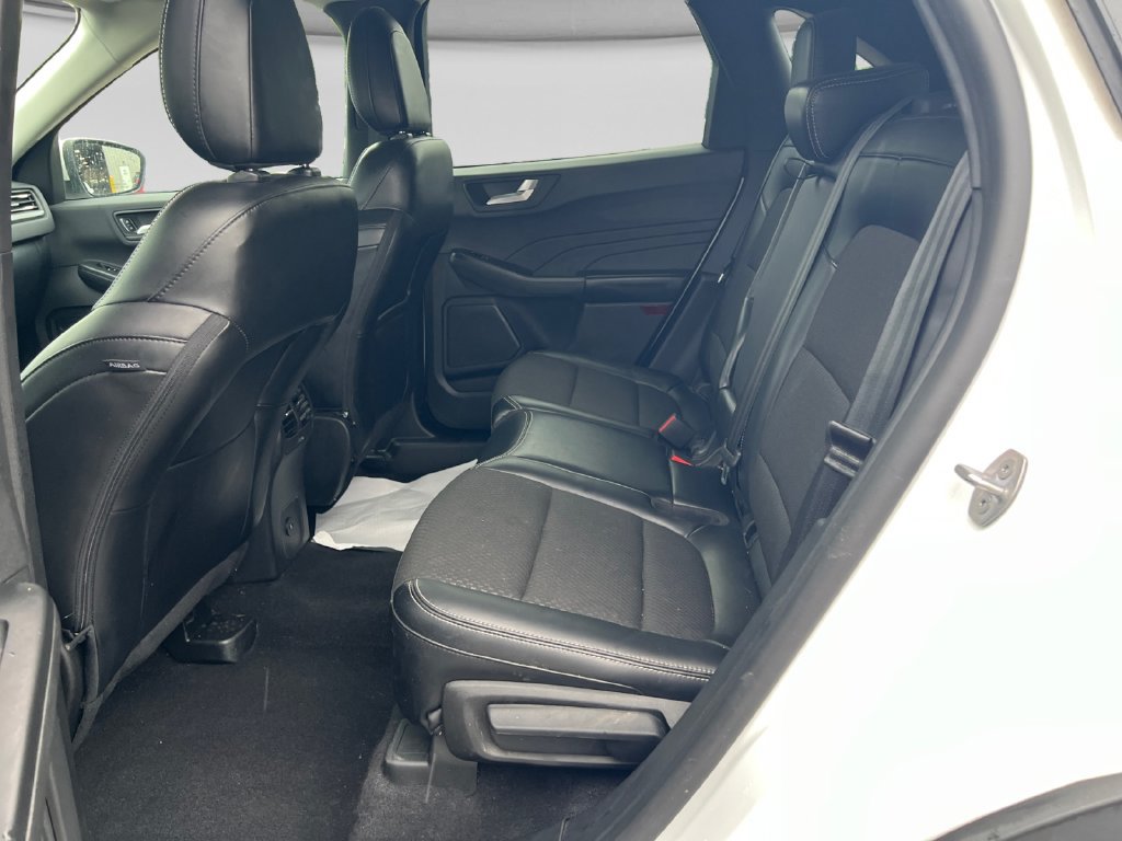 Used 2023 Ford Escape SE FWD image 13
