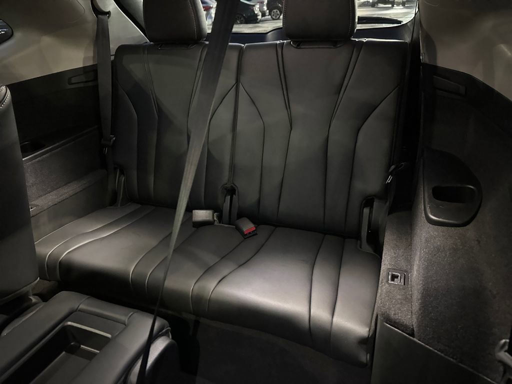 Used 2023 Acura MDX SH-AWD w/ Technology Package image 21