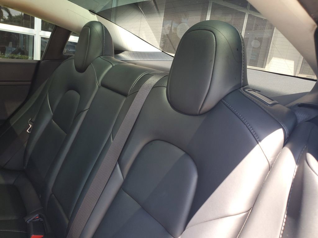 Used 2022 Tesla Model 3 image 13