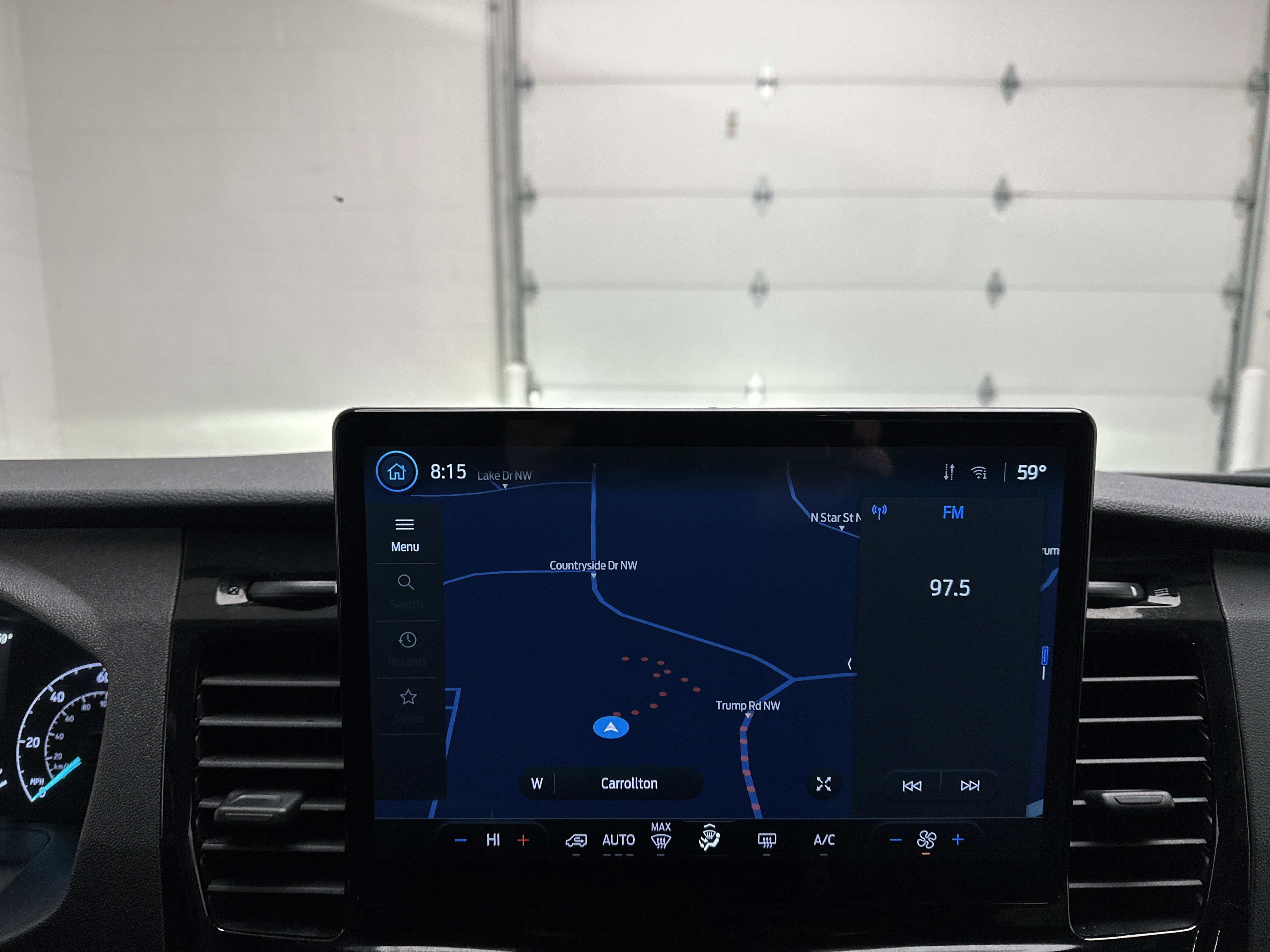 Used 2023 Ford Transit 350 XLT image 31