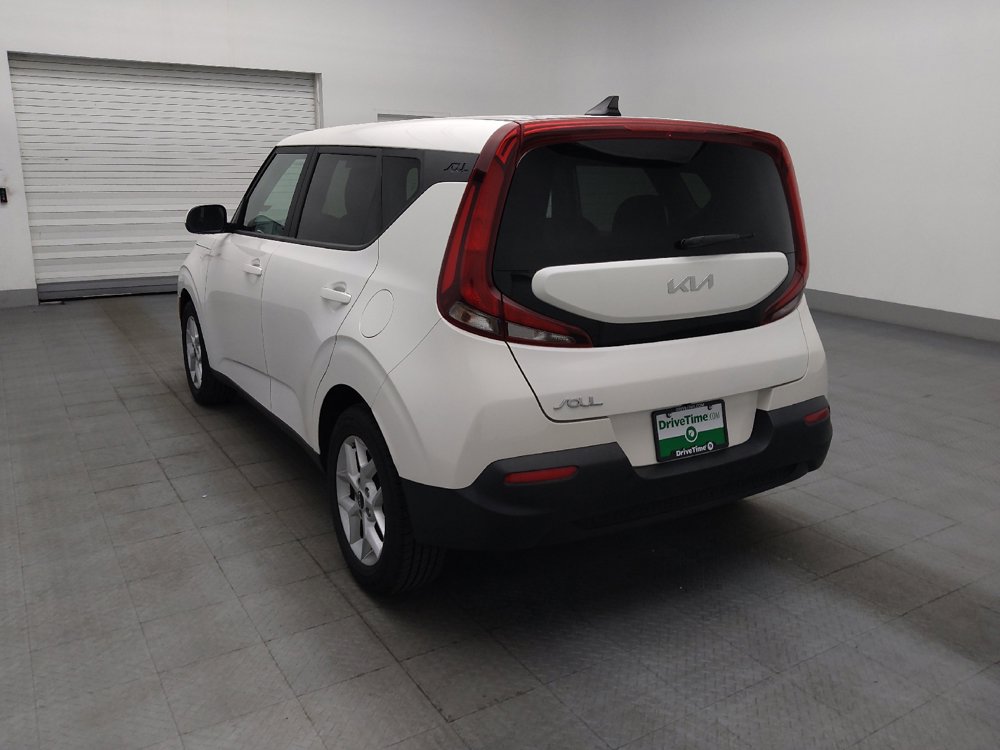 Used 2022 Kia Soul LX w/ Technology Package FWD image 5