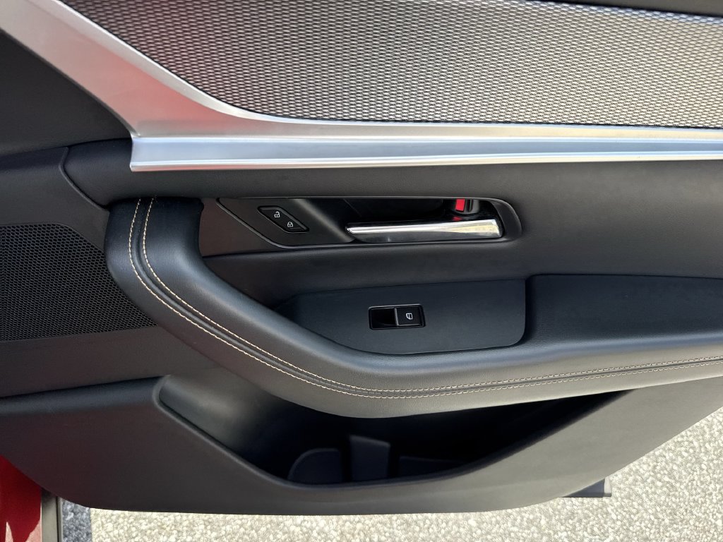 Certified 2024 MAZDA CX-90 Plug-In Hybrid w/ Preferred AWD/4WD image 44