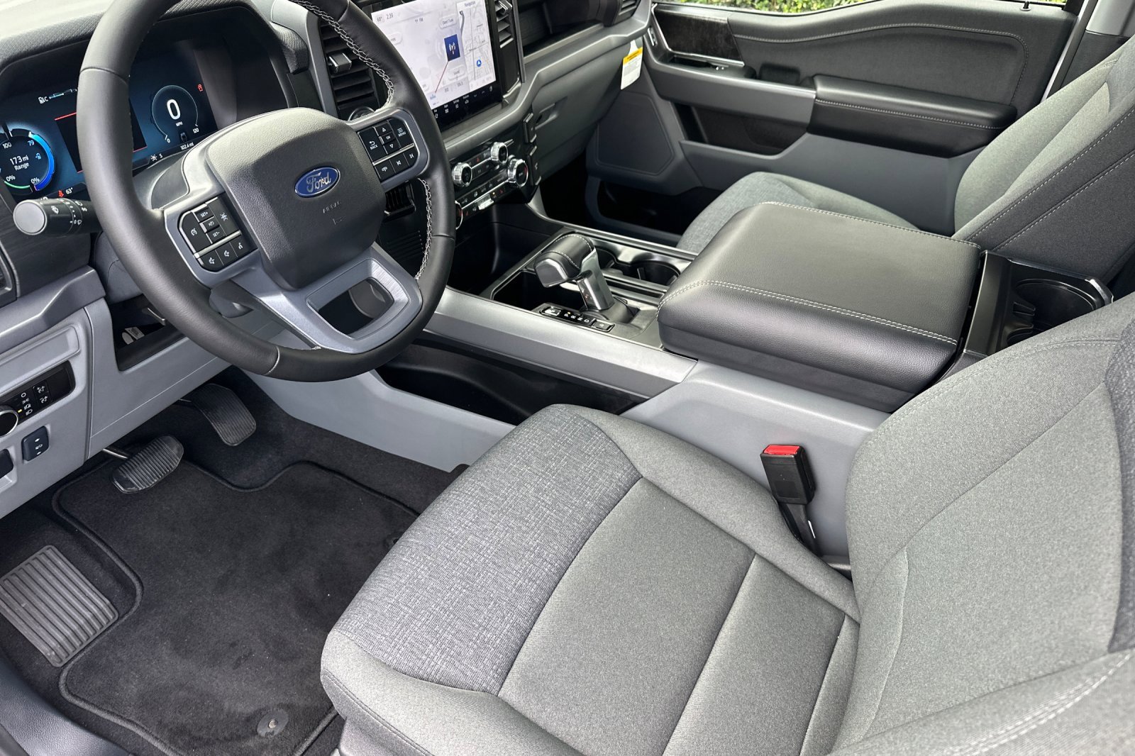 New 2025 Ford F150 Lightning XLT image 10