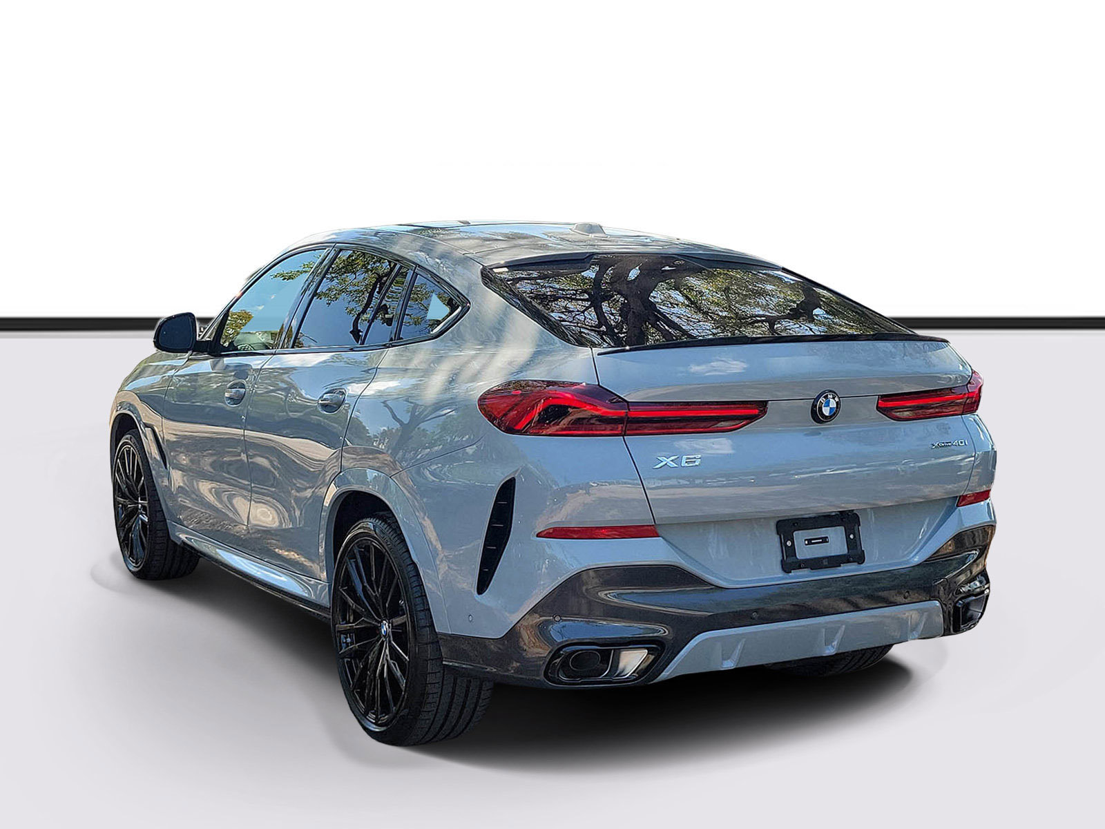 New 2027 BMW X6 xDrive40i w/ Premium Package AWD/4WD image 3