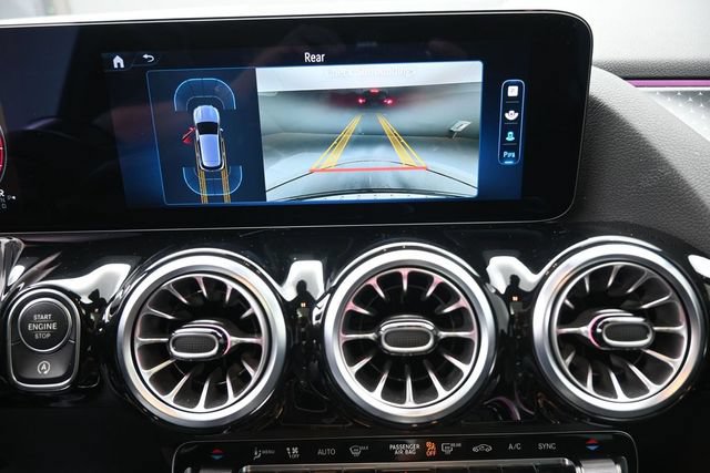 New 2025 Mercedes-Benz GLA 250 4MATIC image 3
