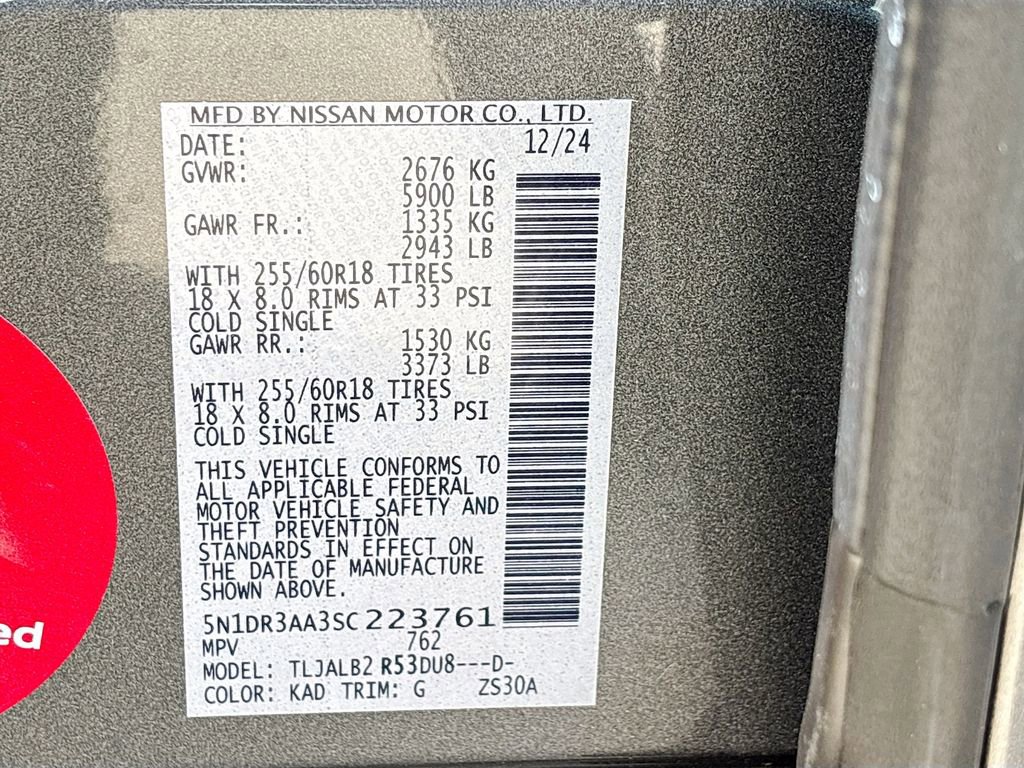 Used 2025 Nissan Pathfinder S image 32