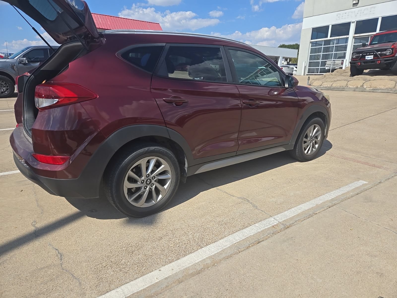 Used 2017 Hyundai Tucson SE w/ SE Popular Package 02 AWD/4WD image 5
