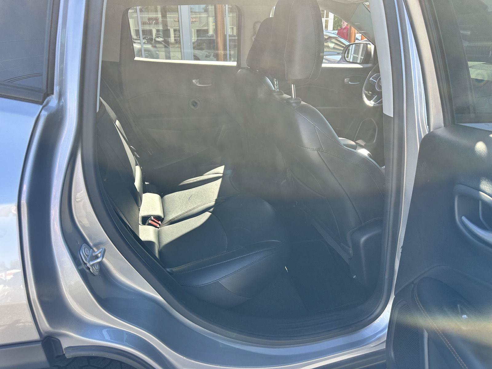 Used 2019 Jeep Compass Limited AWD/4WD image 12