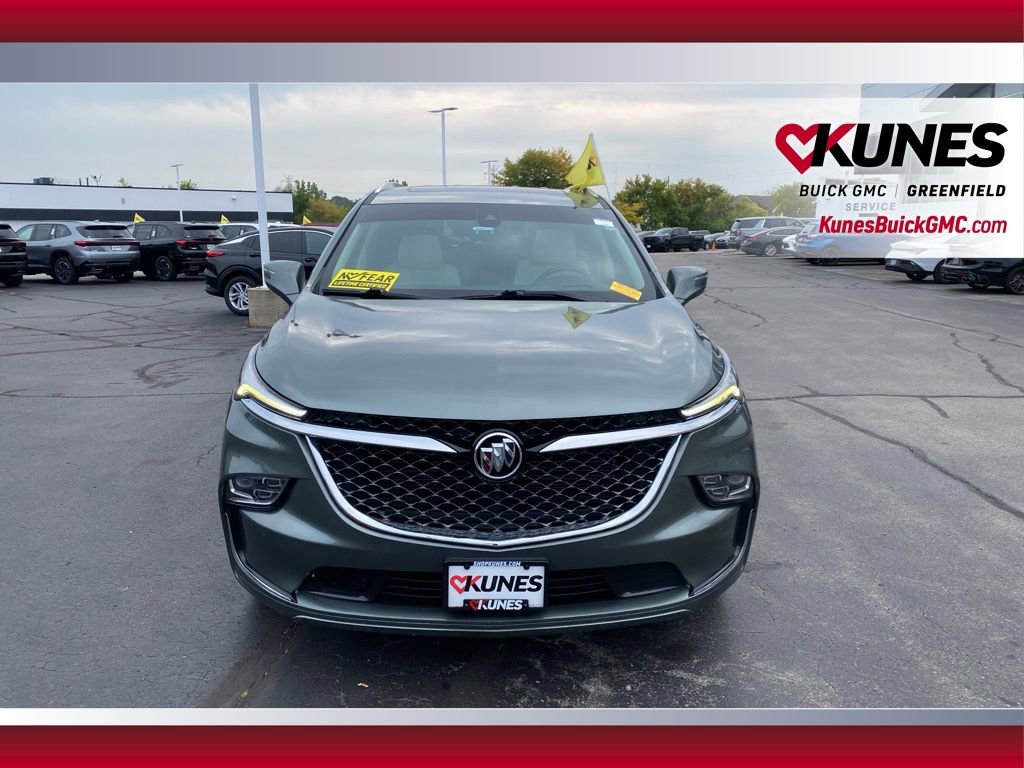 Used 2022 Buick Enclave Avenir w/ Avenir Technology Package image 13
