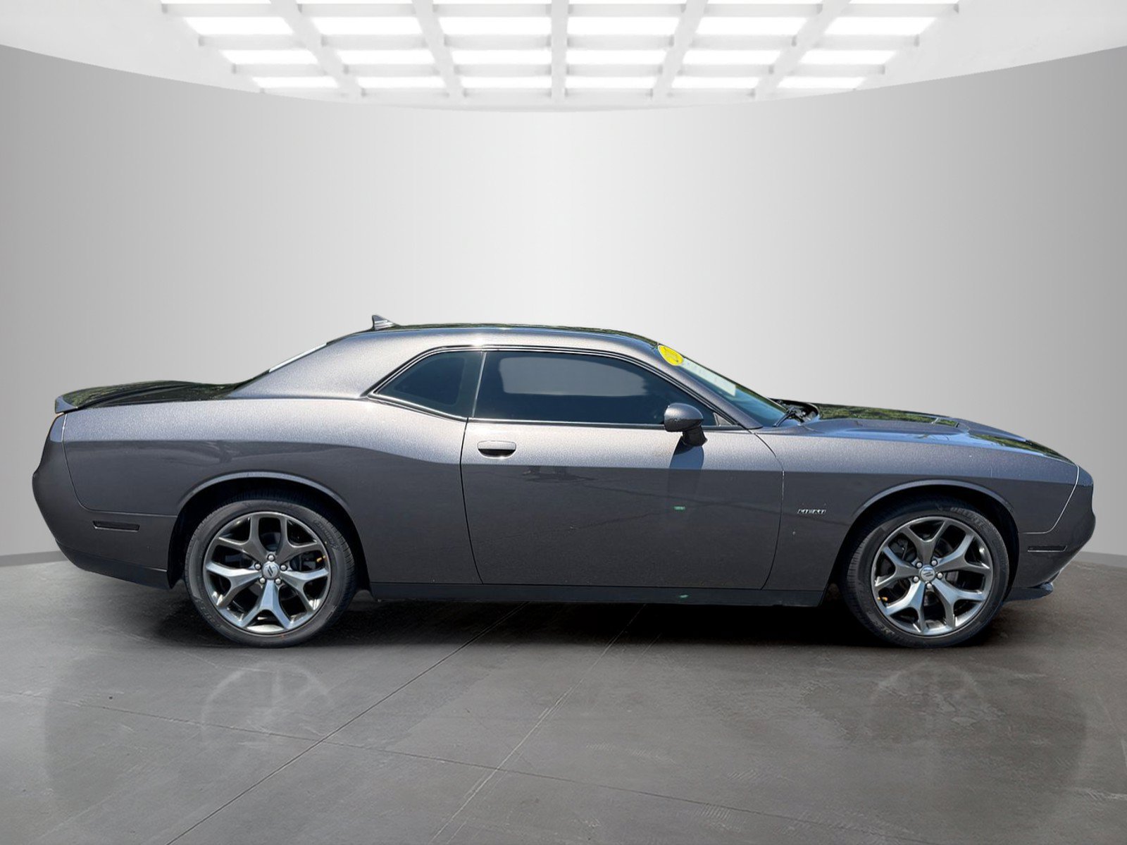 Used 2017 Dodge Challenger R/T Plus RWD image 6