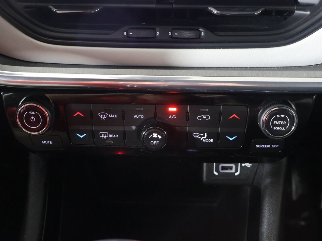 Used 2023 Jeep Compass Limited AWD/4WD image 42