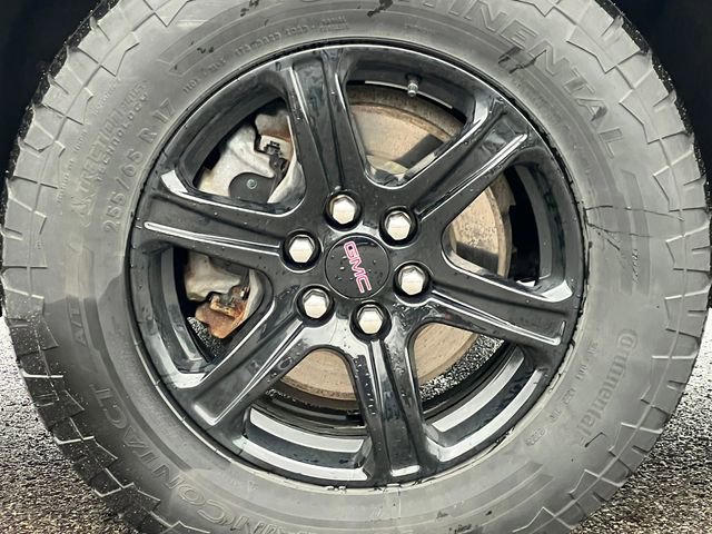 Used 2023 GMC Acadia AT4 w/ Technology Package AWD/4WD image 9