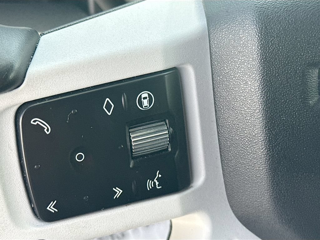 Used 2025 Land Rover Defender 110 S AWD/4WD image 11