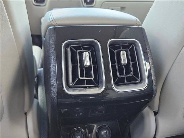 Used 2023 Kia Sorento SX FWD image 16