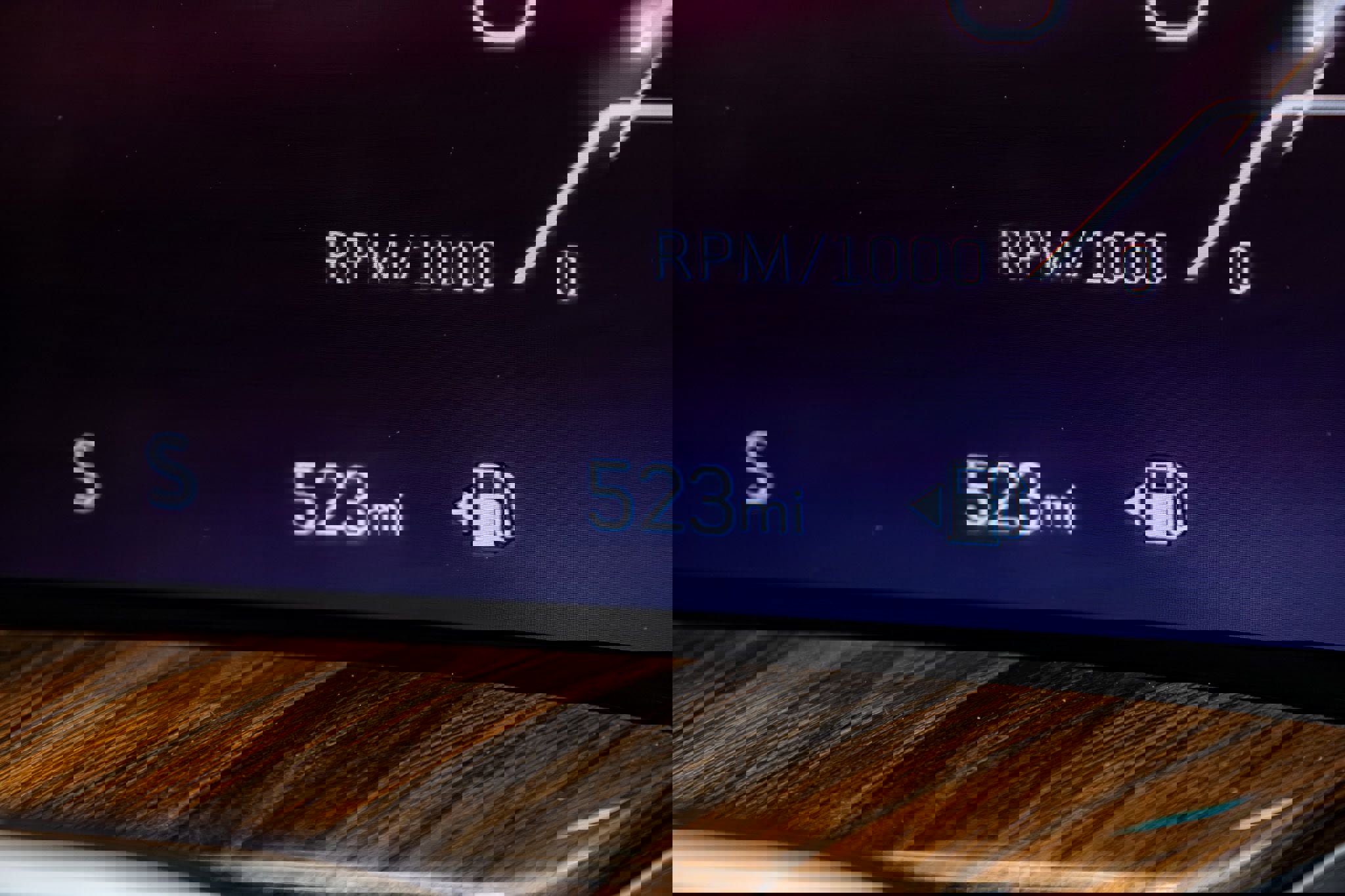 Used 2026 Cadillac Escalade Platinum Sport w/ LPO, ONYX Package image 18