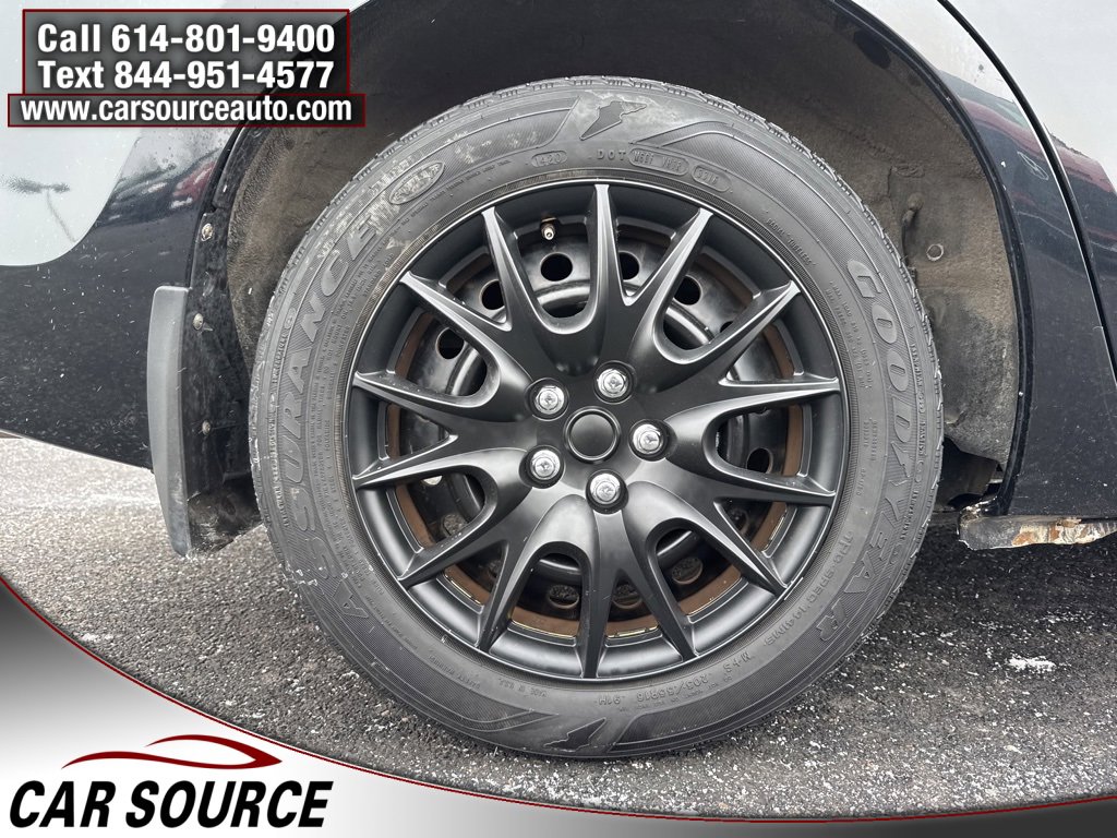 Used 2016 Toyota Corolla L image 33