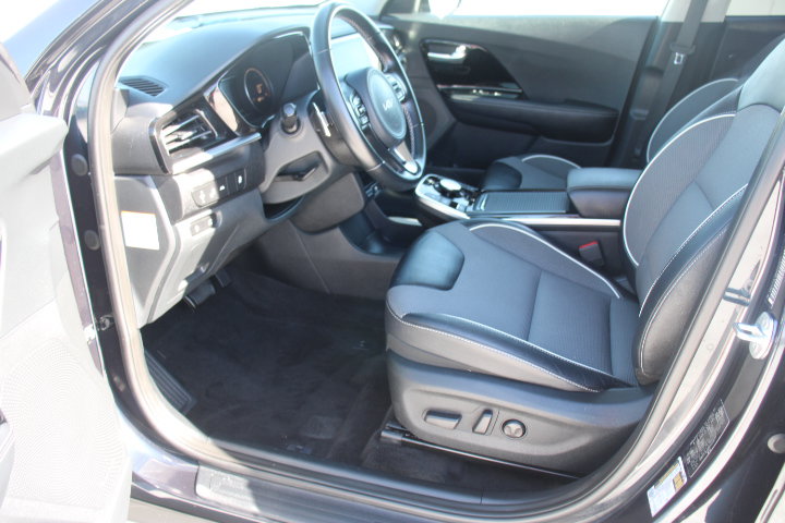 Used 2022 Kia Niro EX FWD image 11