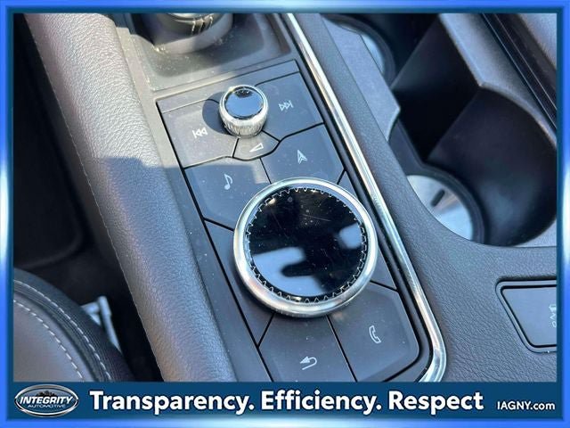 Used 2023 Cadillac XT6 Premium Luxury AWD/4WD image 32