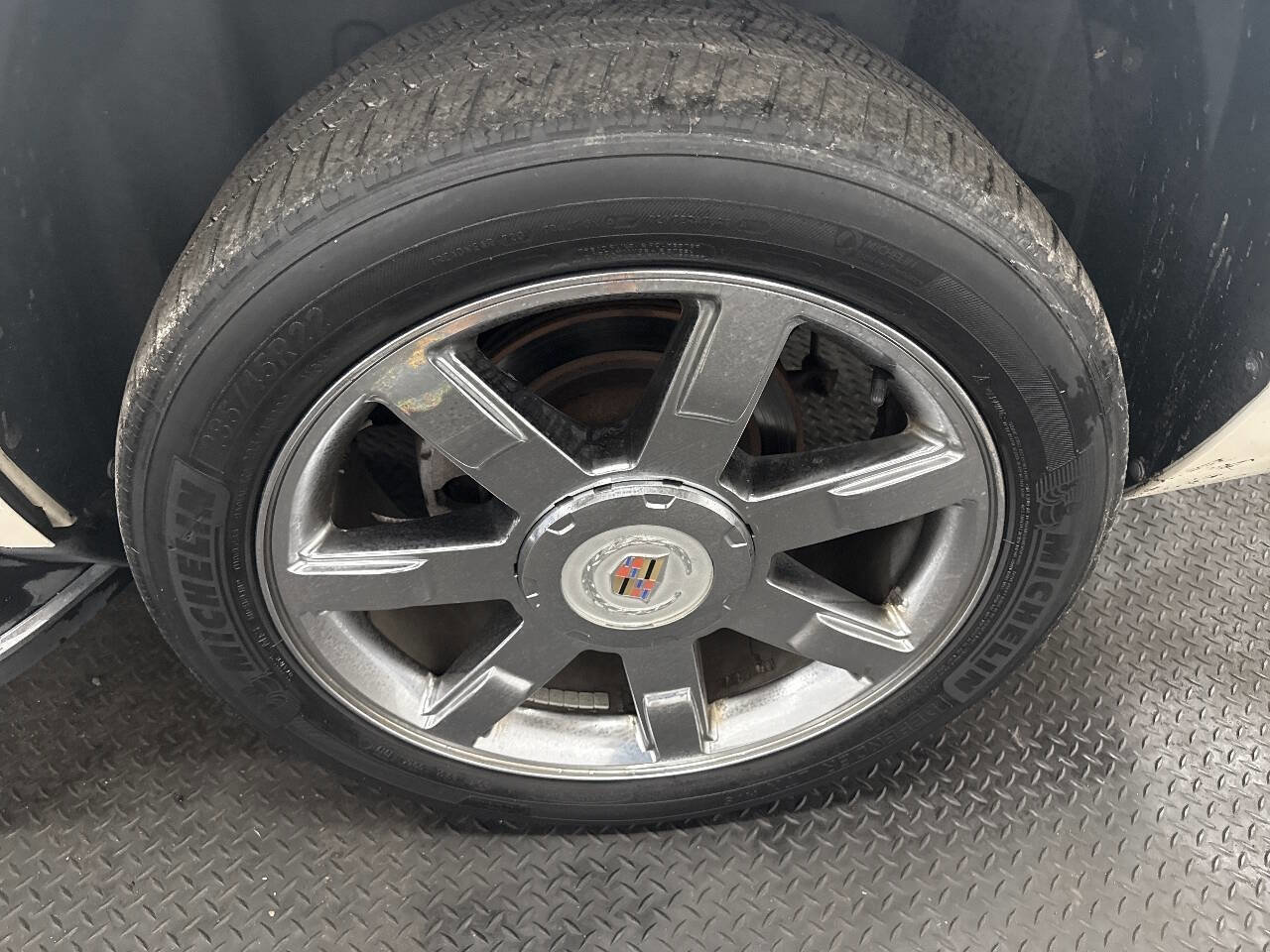 Used 2012 Cadillac Escalade 4WD Hybrid image 13