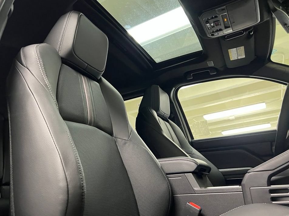 New 2026 Toyota 4Runner Limited AWD/4WD image 17