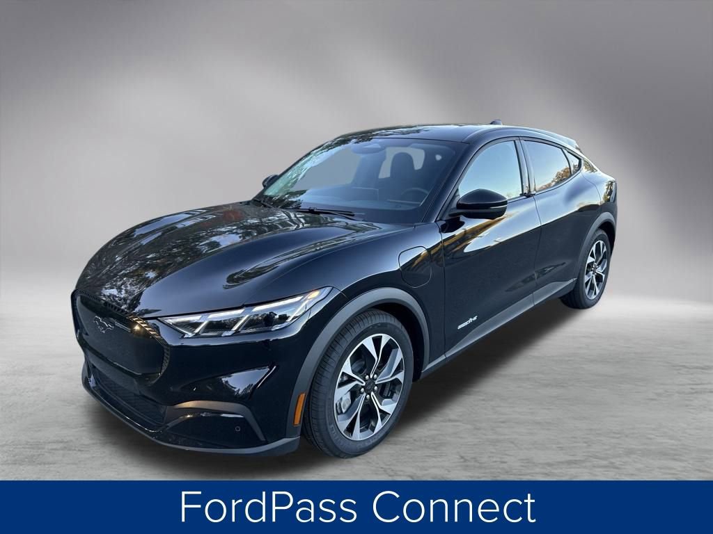 Used 2025 Ford Mustang Mach-E Select w/ Interior Protection Package image 12