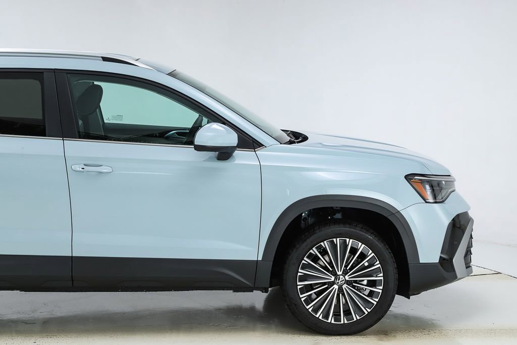 New 2026 Volkswagen Taos SE FWD image 49