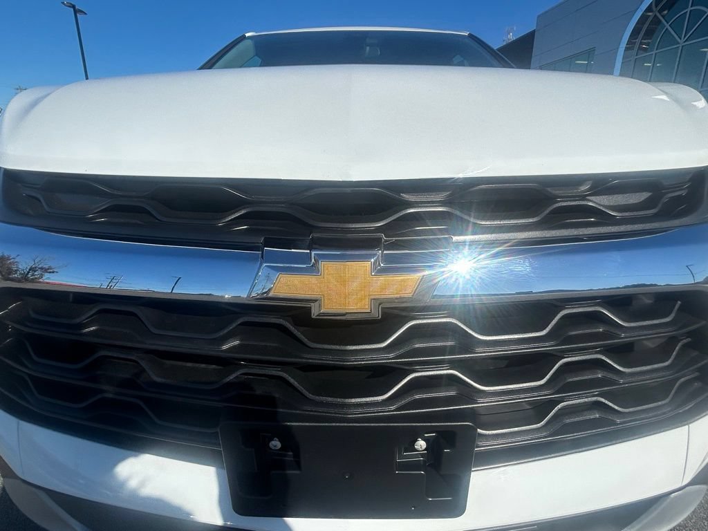New 2025 Chevrolet Blazer LT FWD image 13