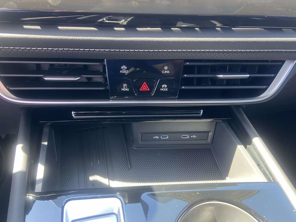 New 2026 Volkswagen Atlas SE FWD image 25