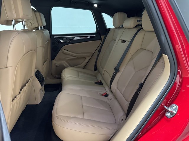 Used 2025 Porsche Macan Turbo image 30