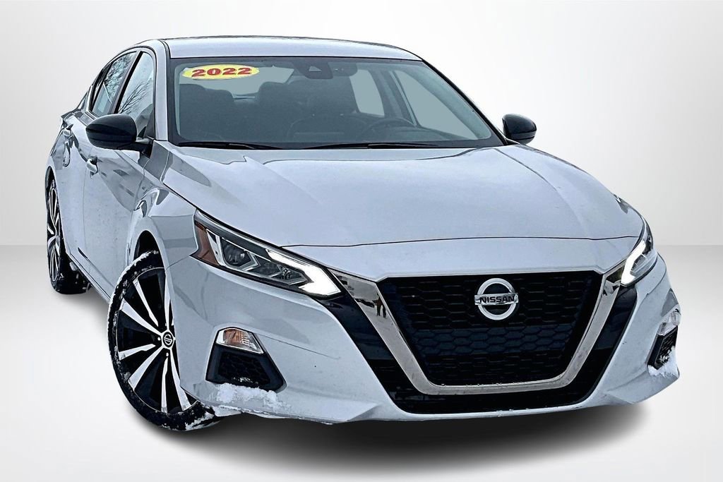 Used 2022 Nissan Altima 2.5 SR image 3
