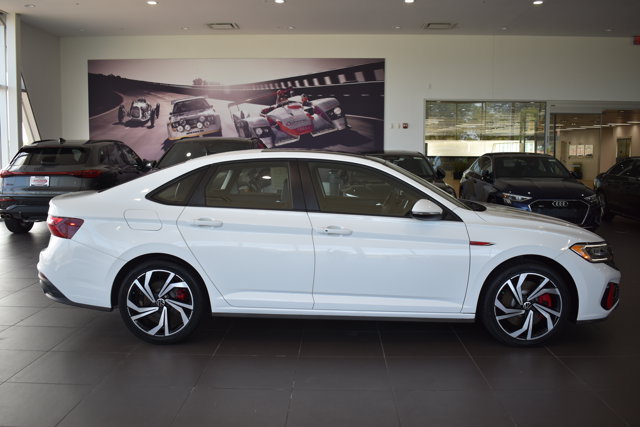 Used 2023 Volkswagen Jetta GLI Autobahn FWD image 8