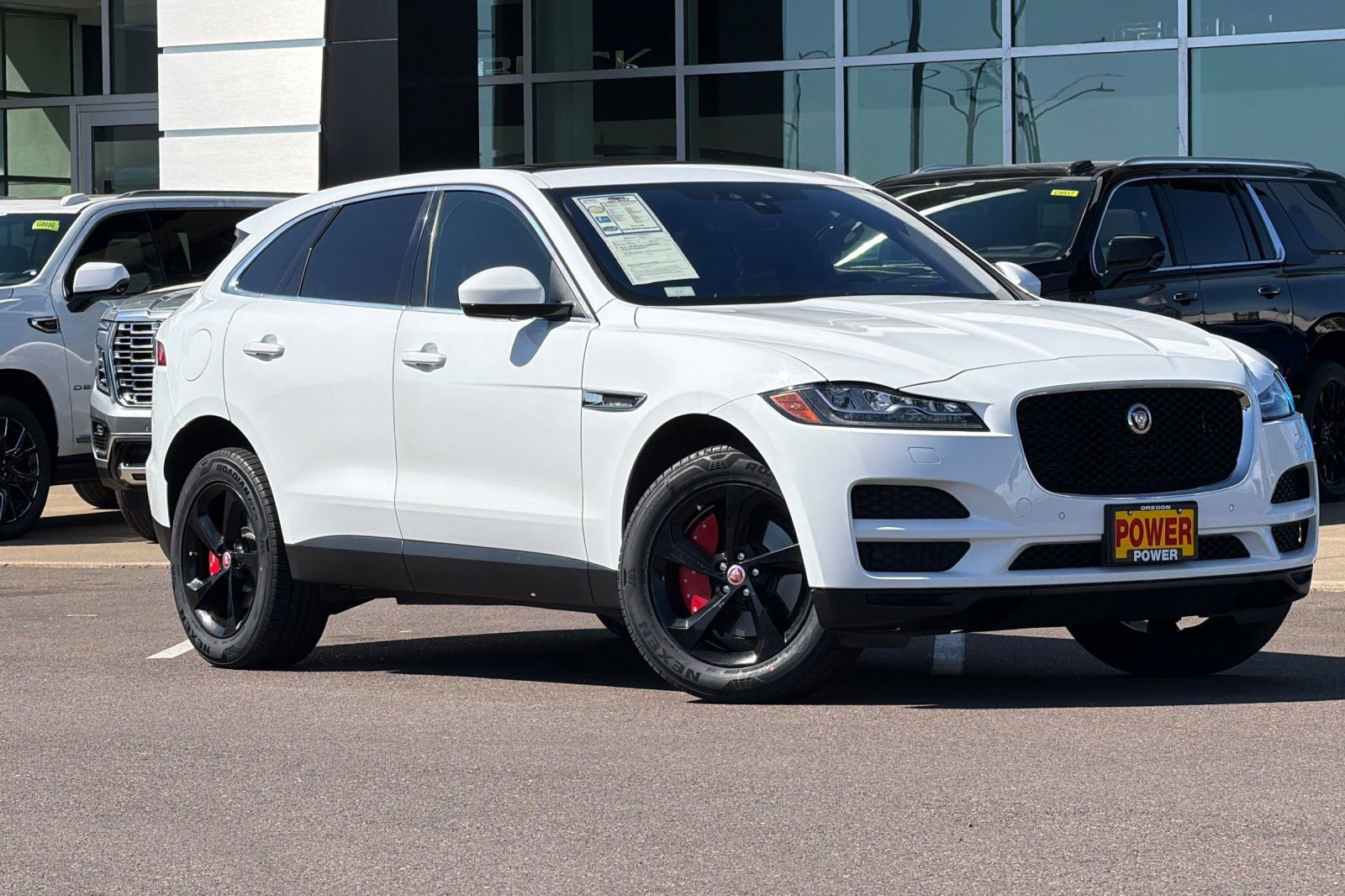 Used 2017 Jaguar F-PACE Prestige AWD/4WD image 2