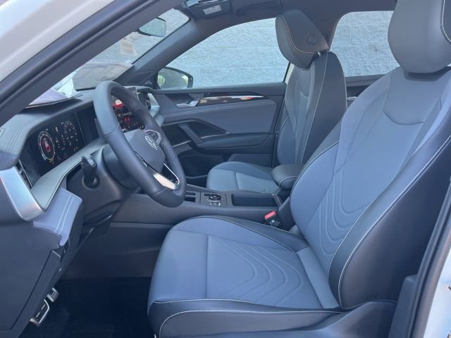 New 2026 Volkswagen Tiguan SE R-Line image 22